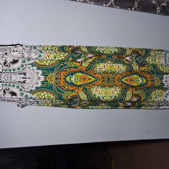 Sandra Darren Black and White Graphic Dressese - Picture 3 of 4